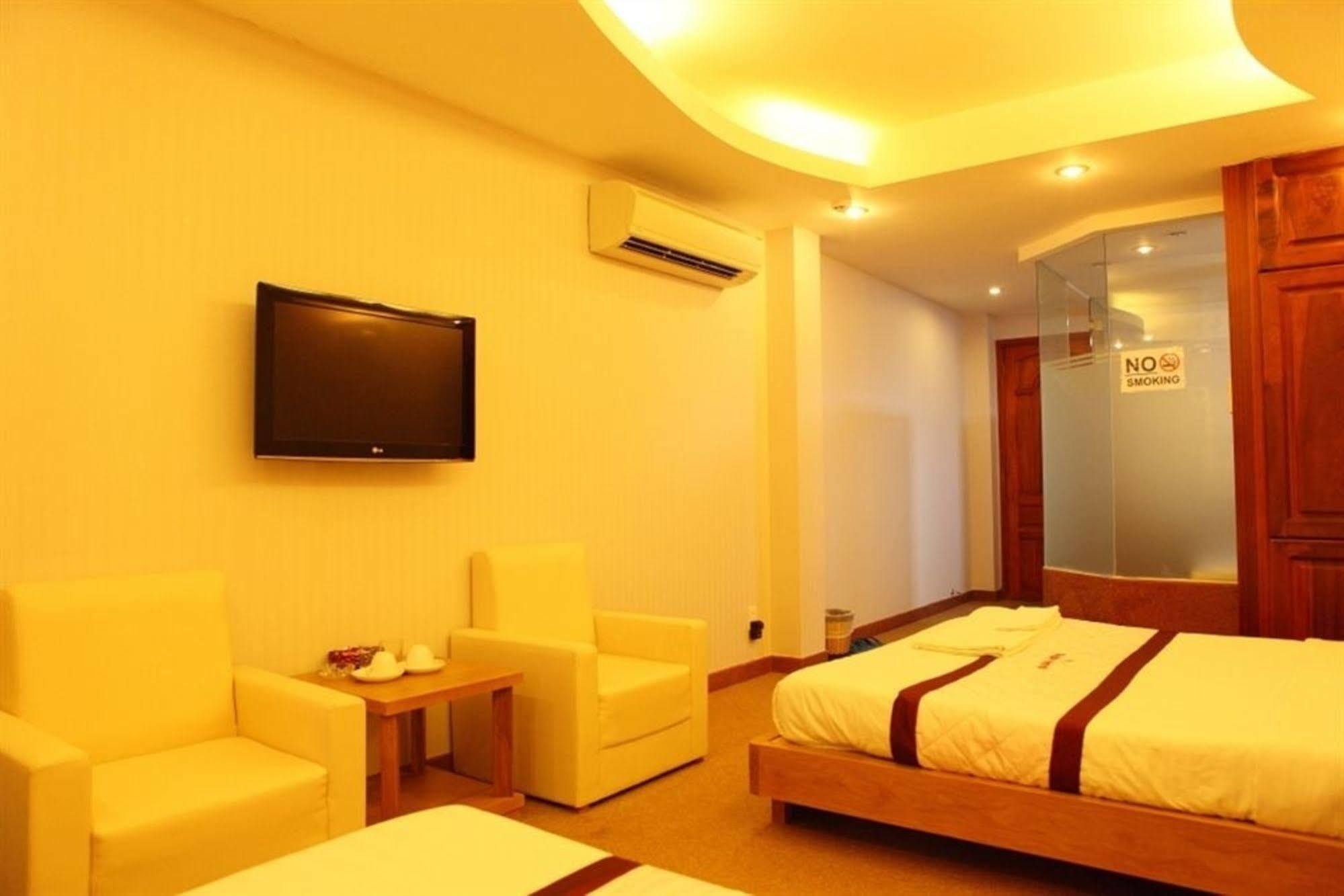 Ruby Hotel Ho Chi Minh City Exterior photo