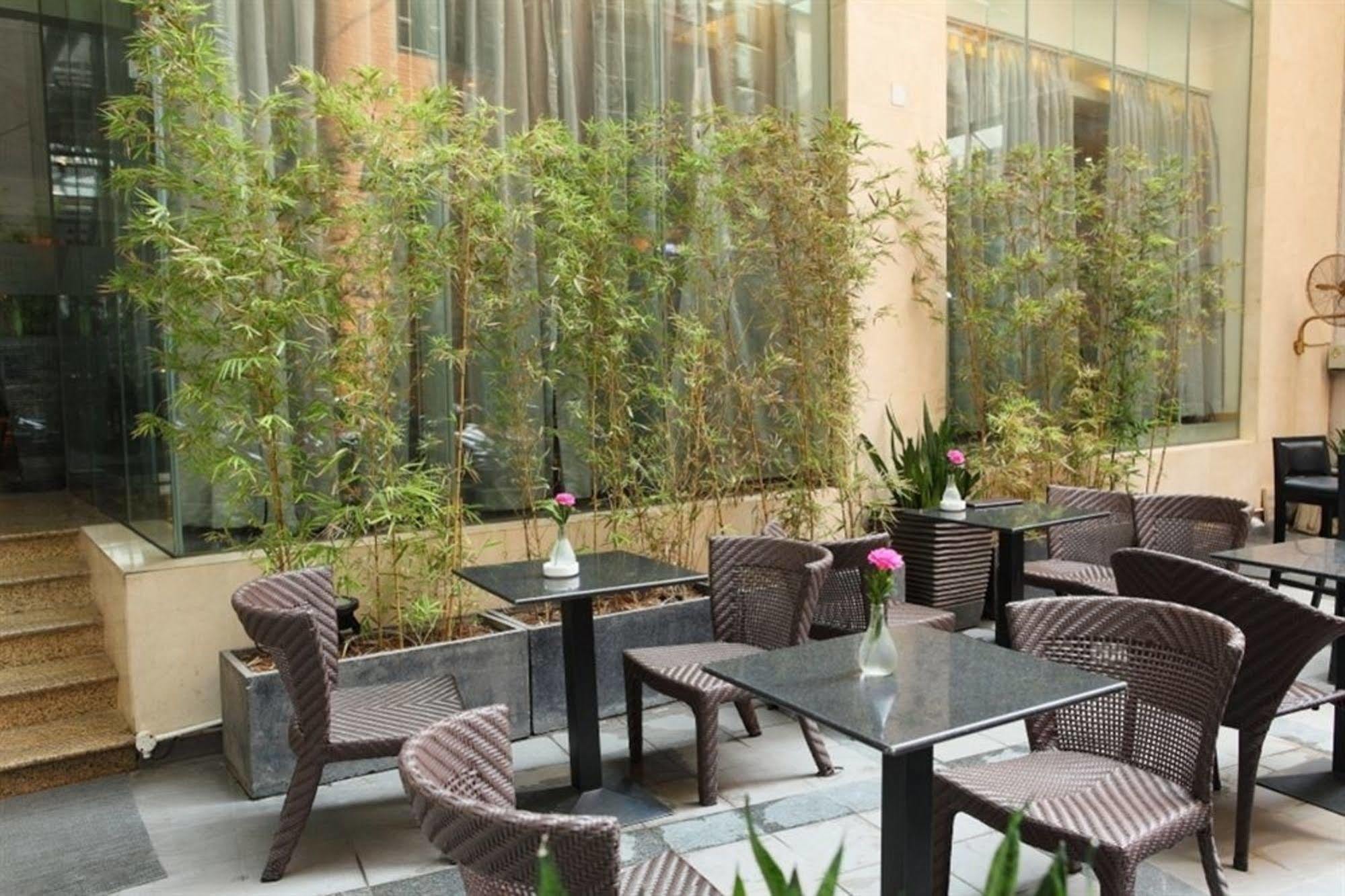 Ruby Hotel Ho Chi Minh City Exterior photo