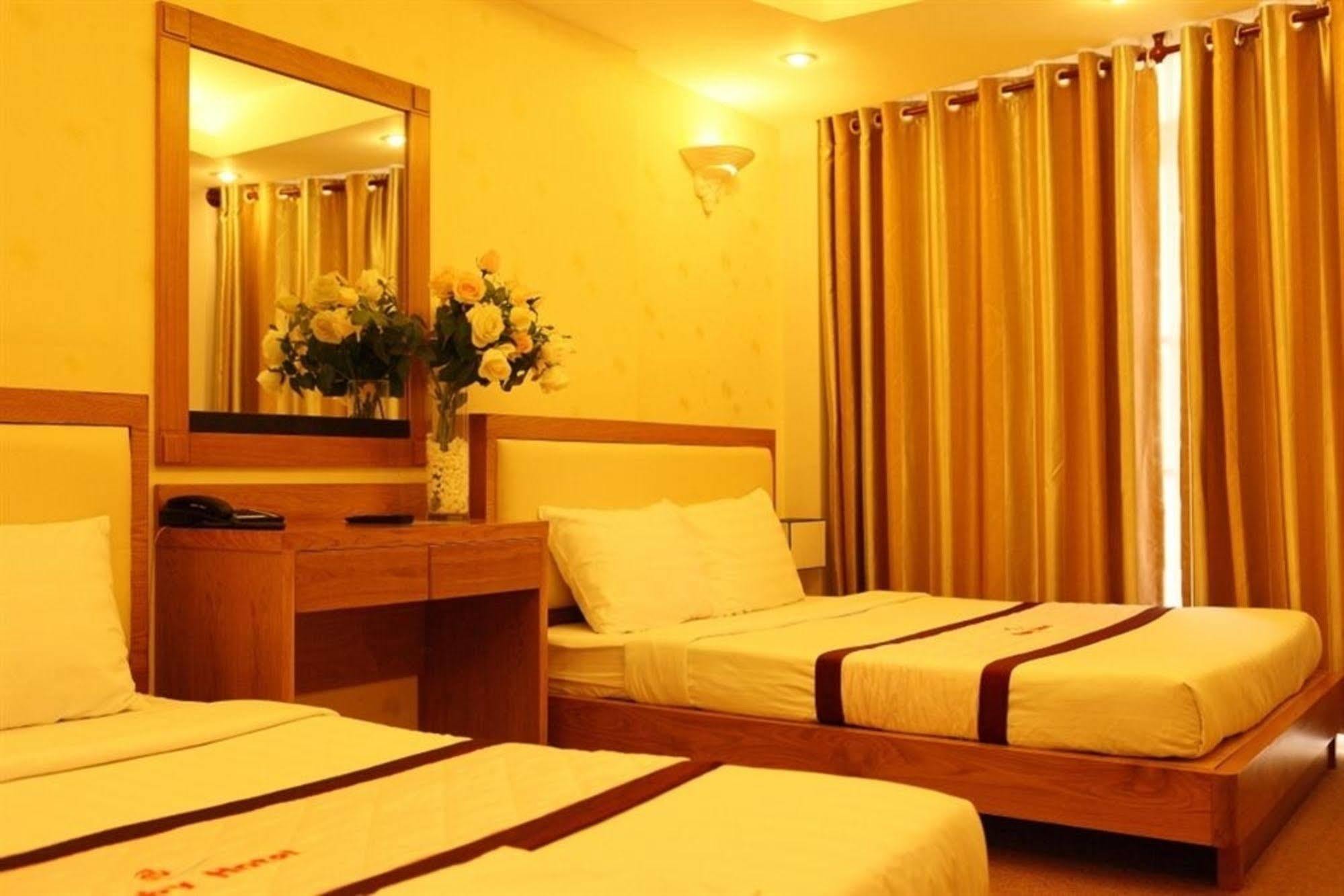 Ruby Hotel Ho Chi Minh City Exterior photo